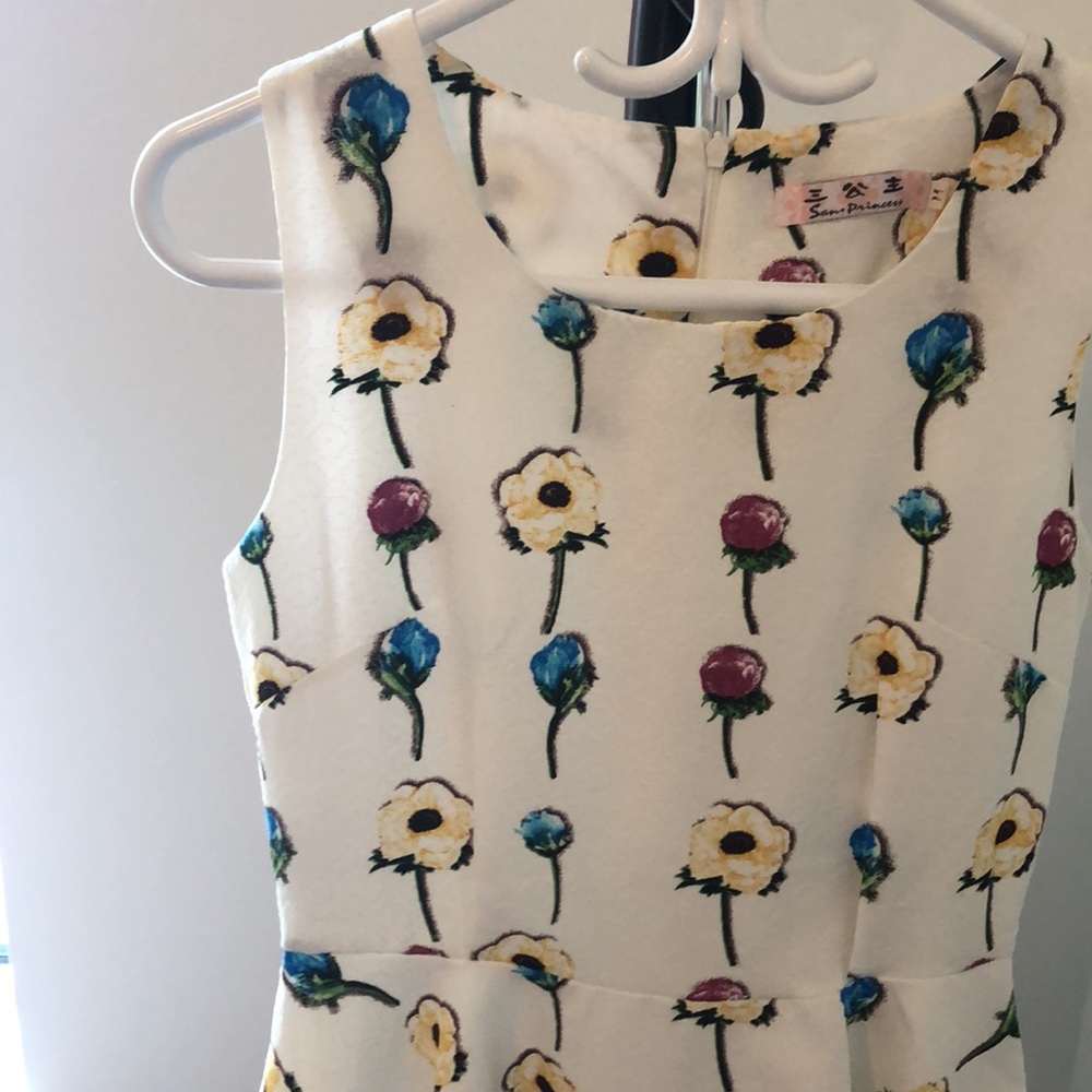 Mini Dress - Picture 2 of 3
